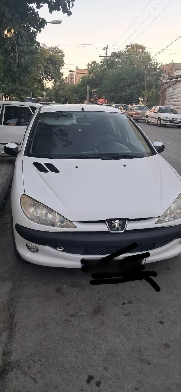 پژو ۲۰۶ صندوق دار v8 - 1395