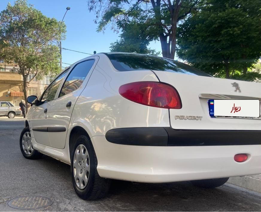 پژو ۲۰۶ صندوق دار v8 - 1399