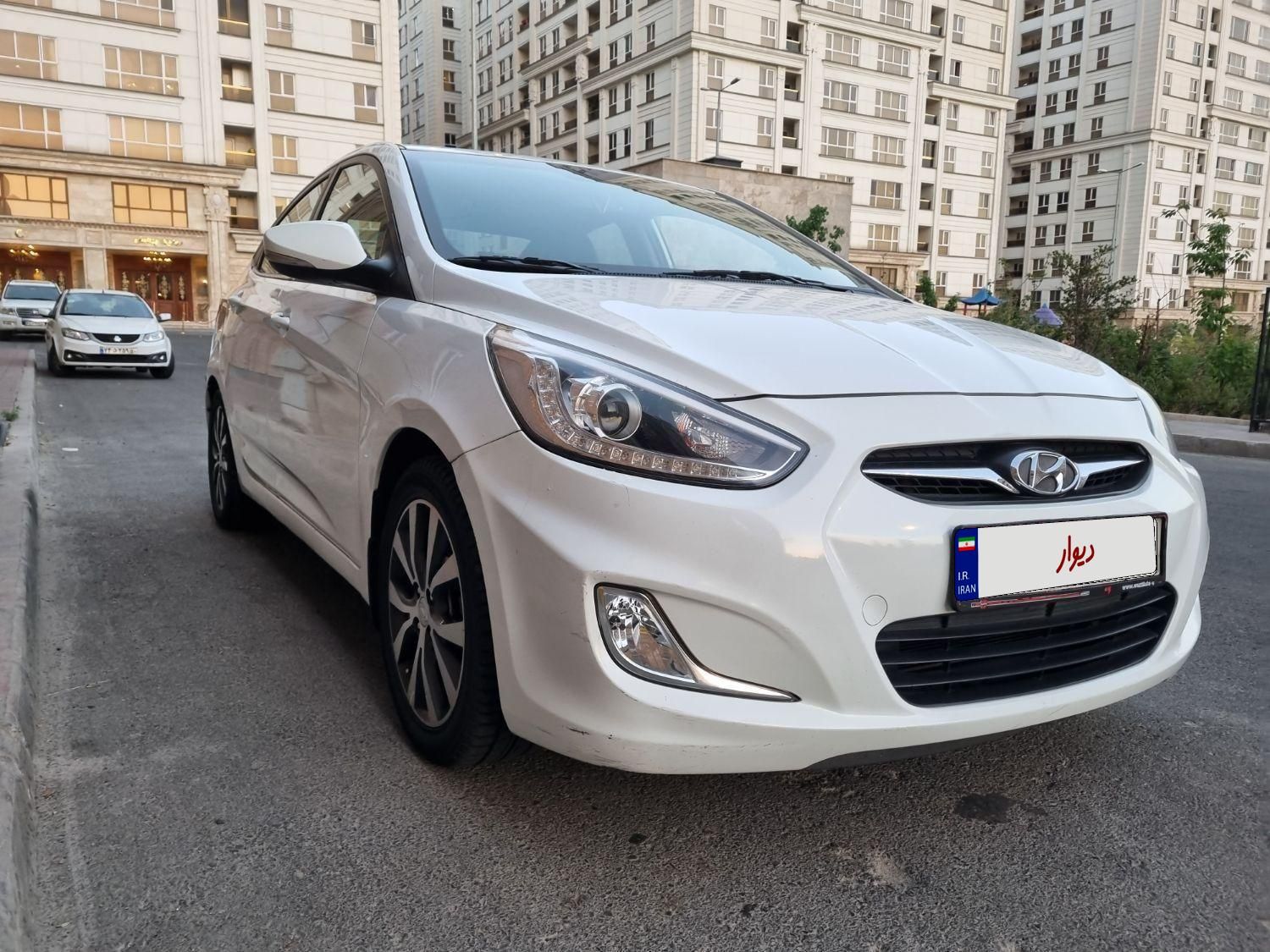 هیوندای اکسنت 1.6 لیتر بلو - 2014