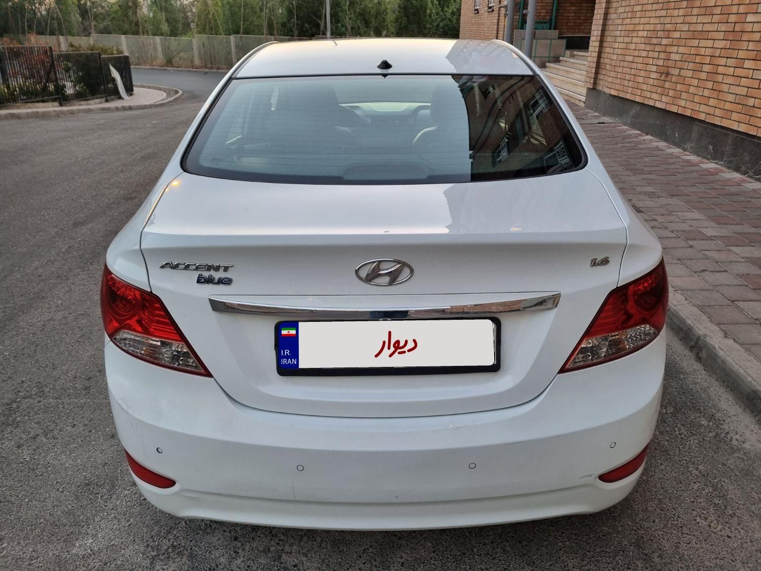 هیوندای اکسنت 1.6 لیتر بلو - 2014