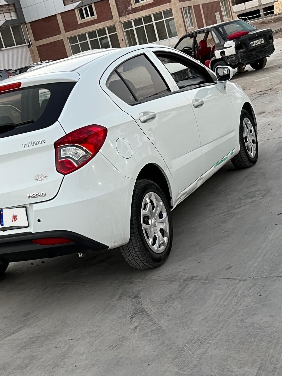 برلیانس H220 دنده‌ای - 2017