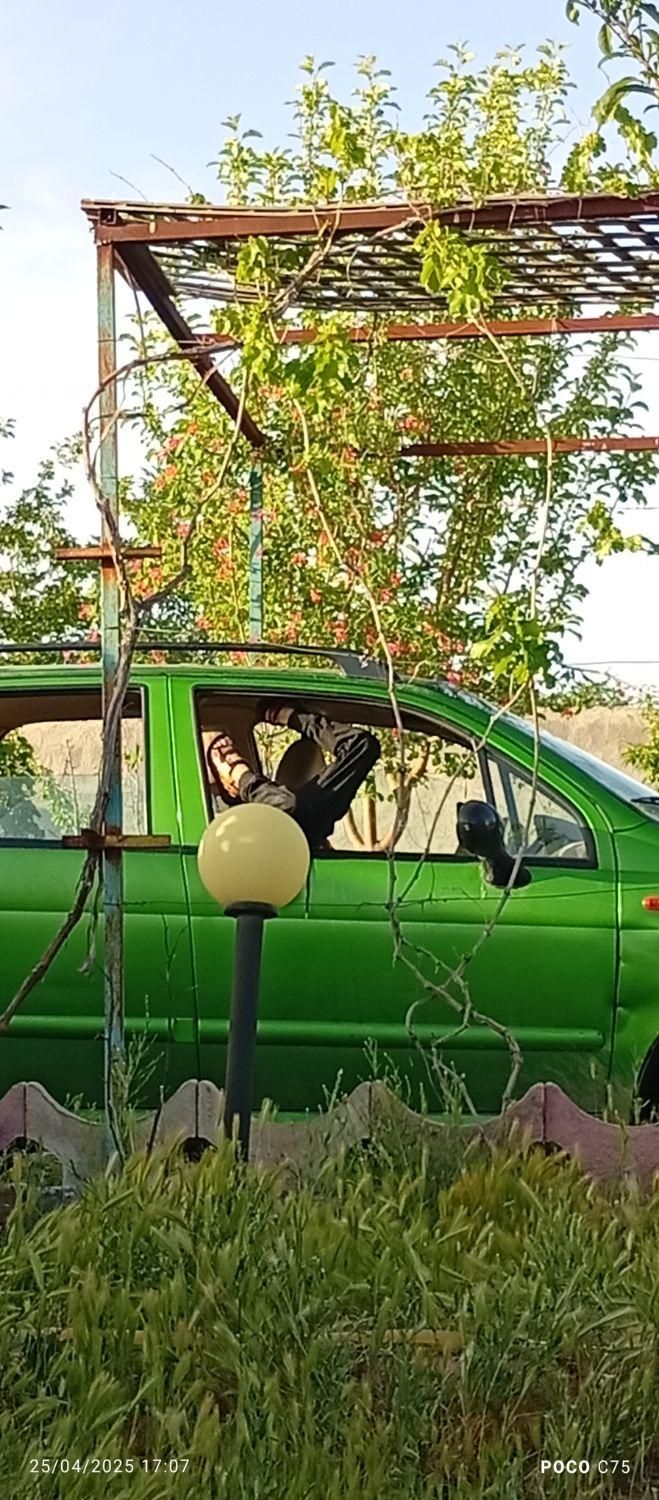 ام وی ام 110 چهار سیلندر دنده ای - 2015