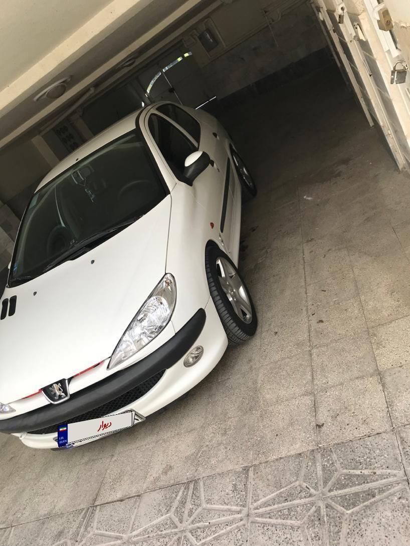 پژو ۲۰۶ صندوق دار v8 - 1396