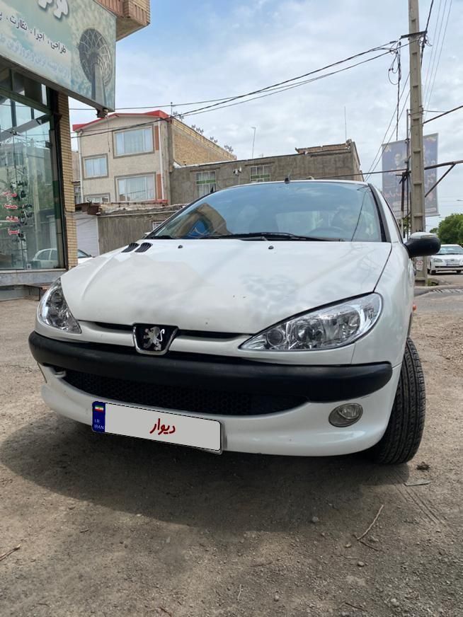 پژو ۲۰۶ صندوق دار v8 - 1394