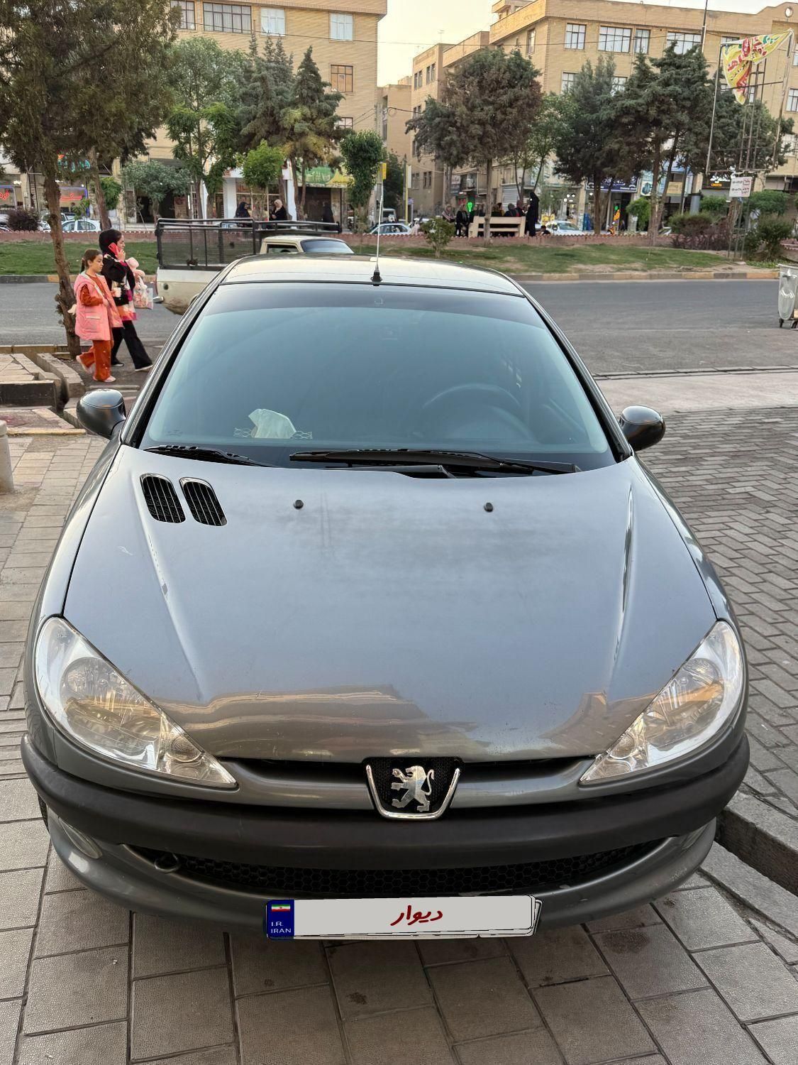 پژو ۲۰۶ صندوق دار v8 - 1386