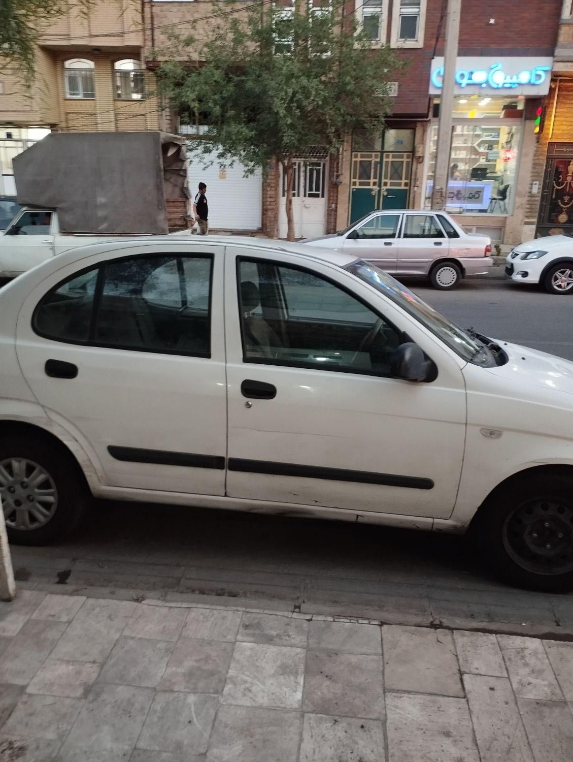 تیبا صندوق دار EX - 1395