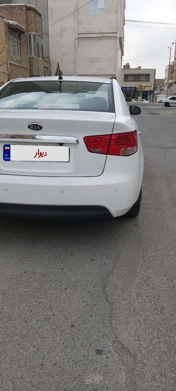 کیا سراتو 2.0 لیتر اتوماتیک GT لاین - 2017