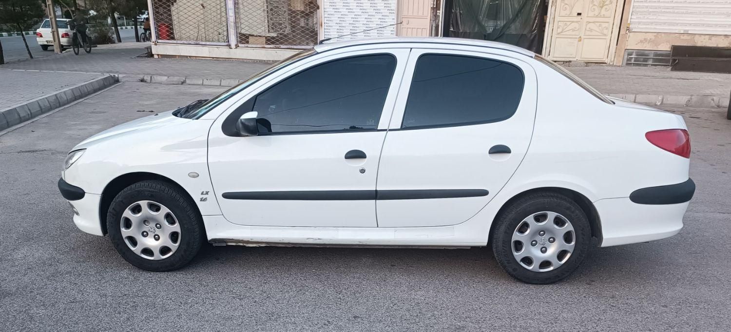 پژو ۲۰۶ صندوق دار v8 - 1396