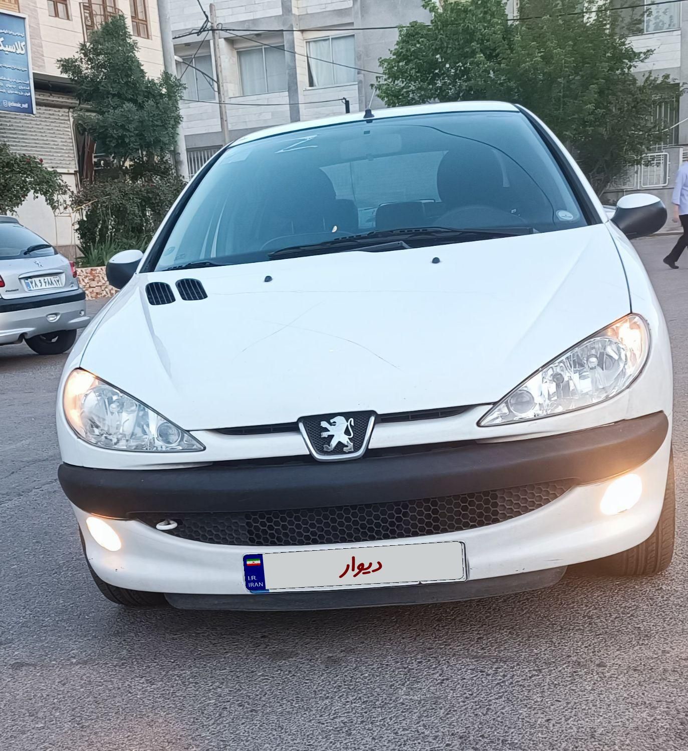 خودرو پژو، ۲۰۶ صندوق دار آگهی ann_18470960