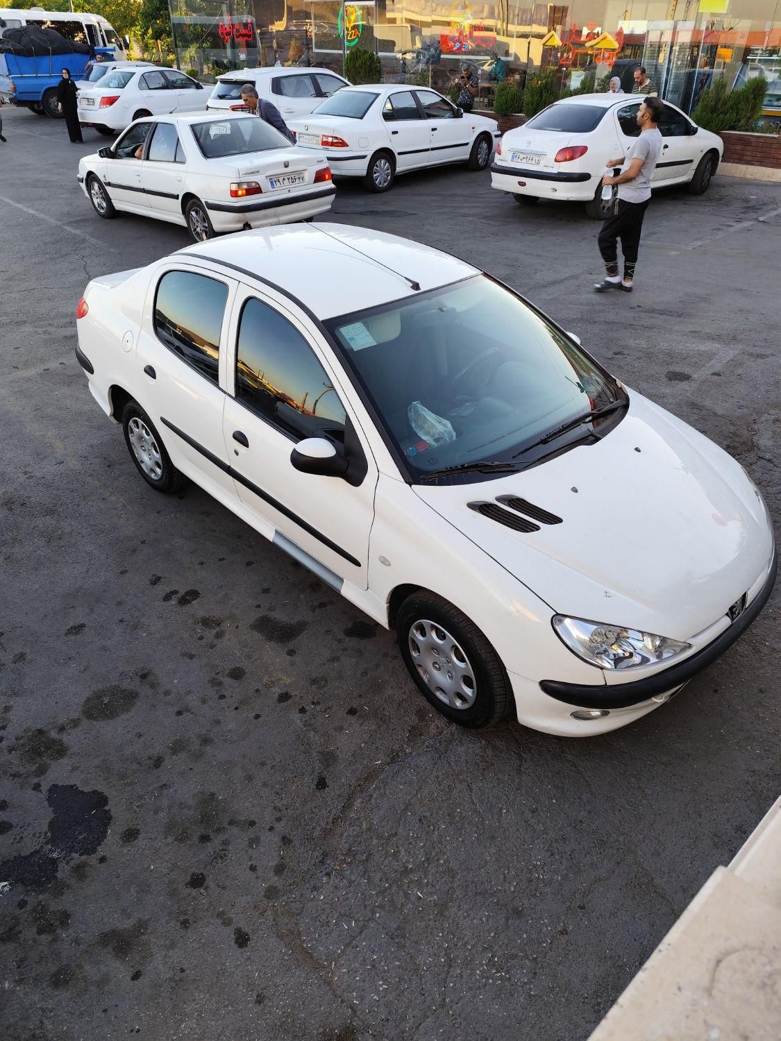 پژو ۲۰۶ صندوق دار v8 - 1396
