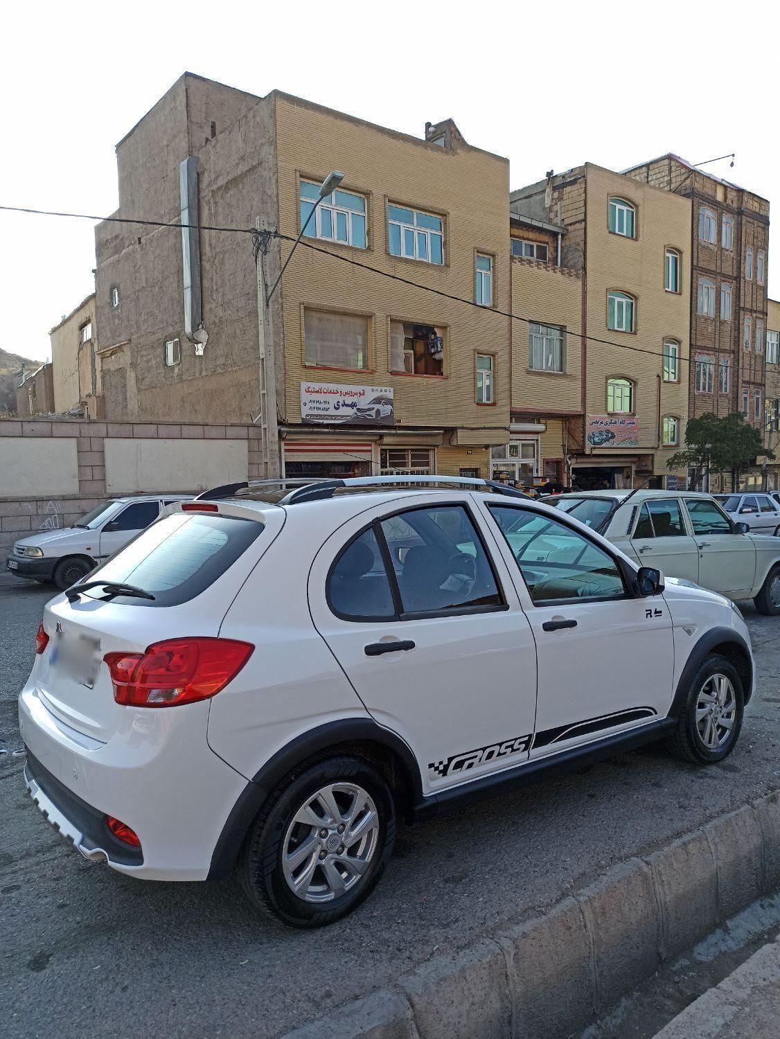 خودرو کوییک، R آگهی ann_18471494