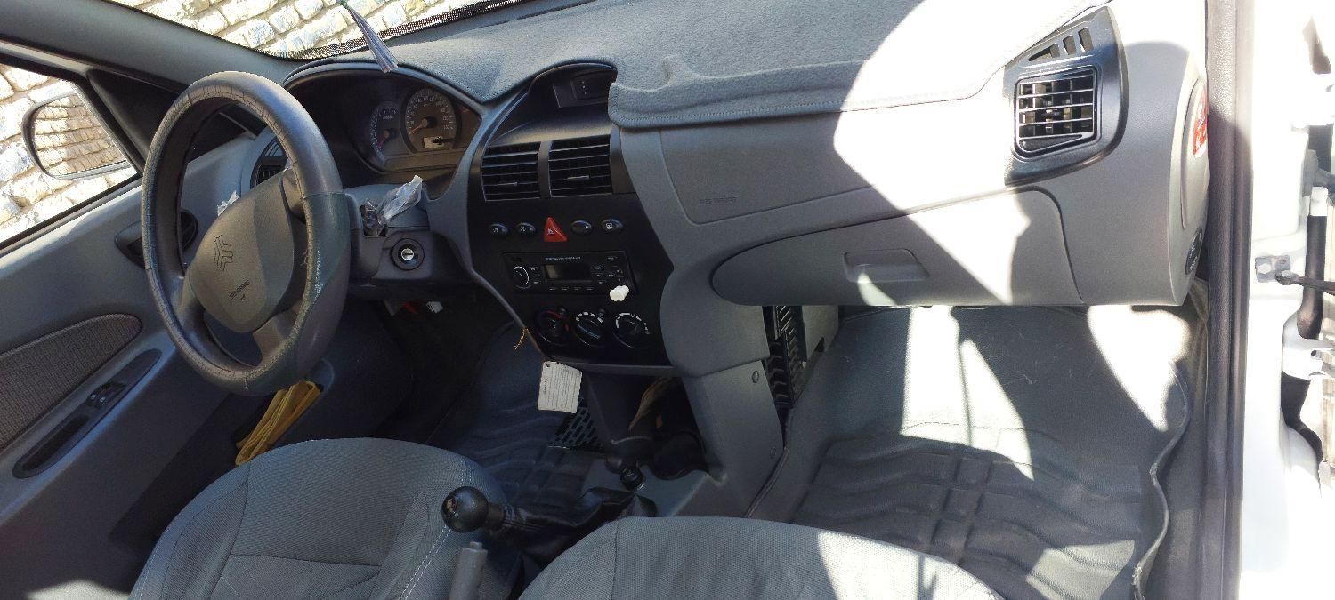 تیبا صندوق دار SX - 1401