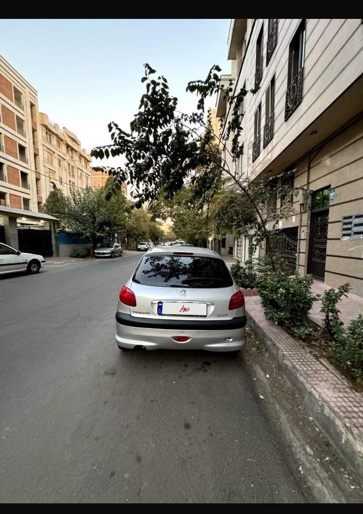 پژو 206 تیپ 6 - 1385