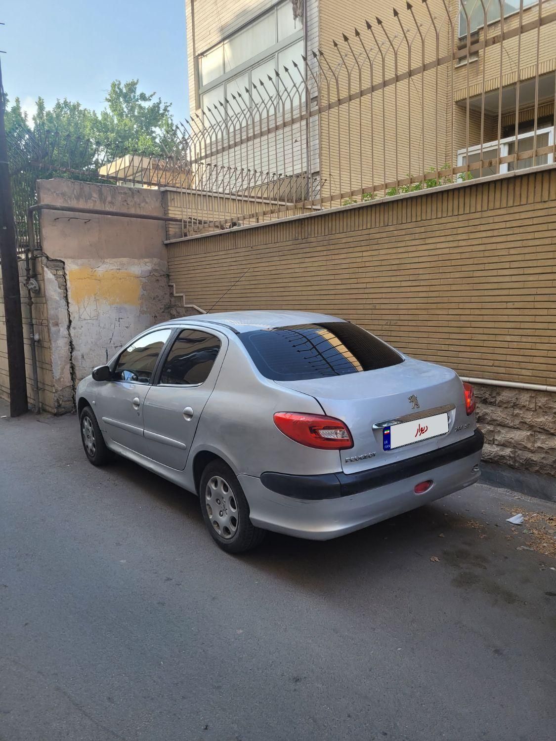 خودرو پژو، ۲۰۶ صندوق دار آگهی ann_18472354