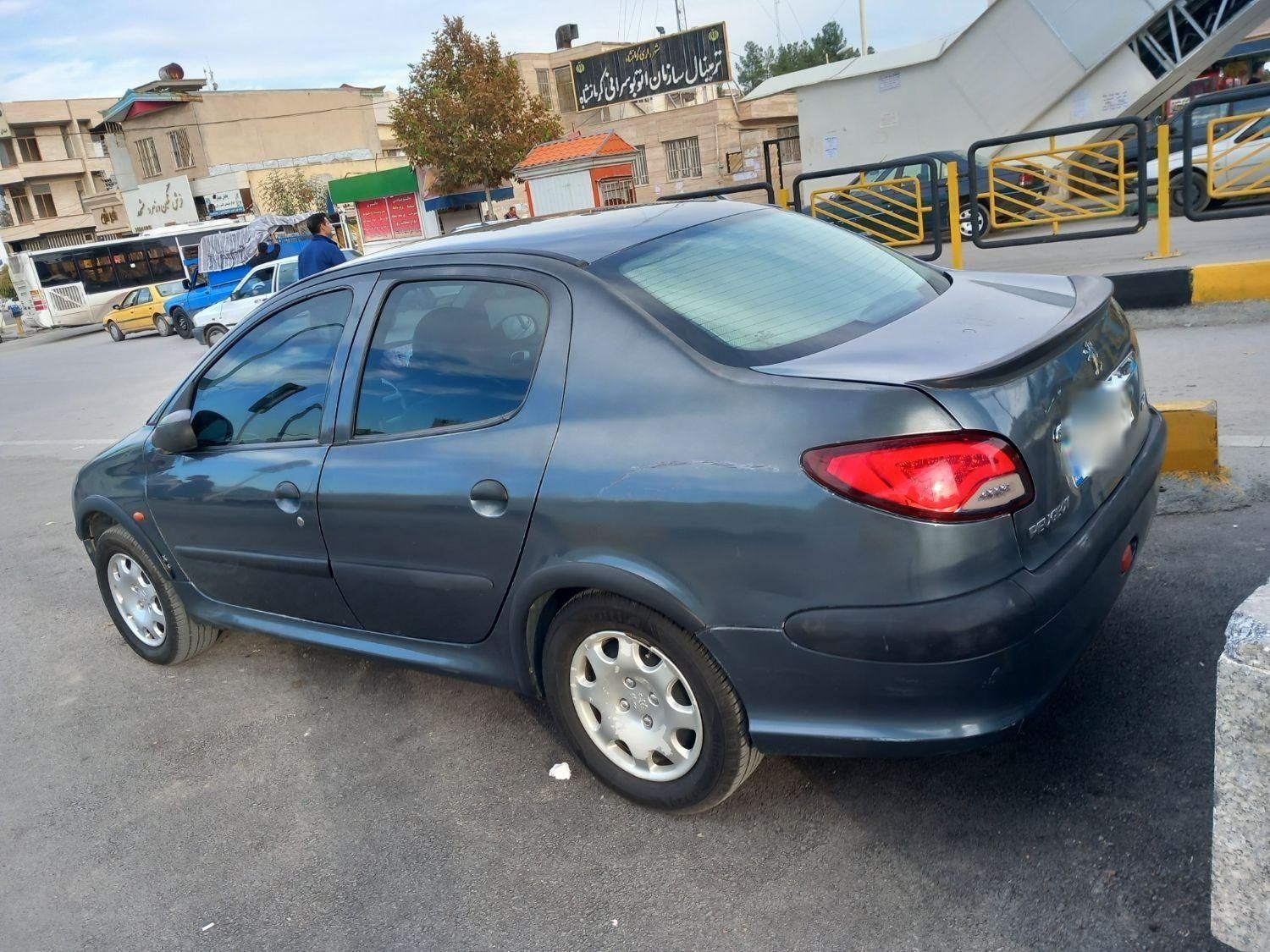 پژو ۲۰۶ صندوق دار v8 - 1390