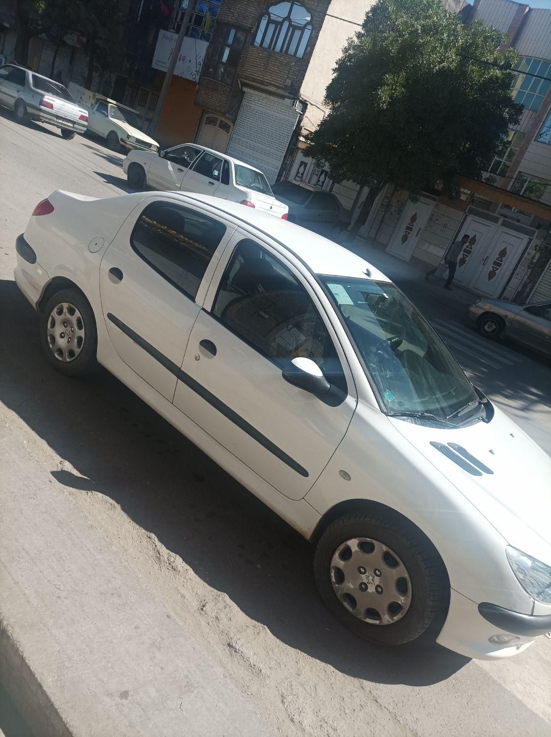 خودرو پژو، ۲۰۶ صندوق دار آگهی ann_18472454