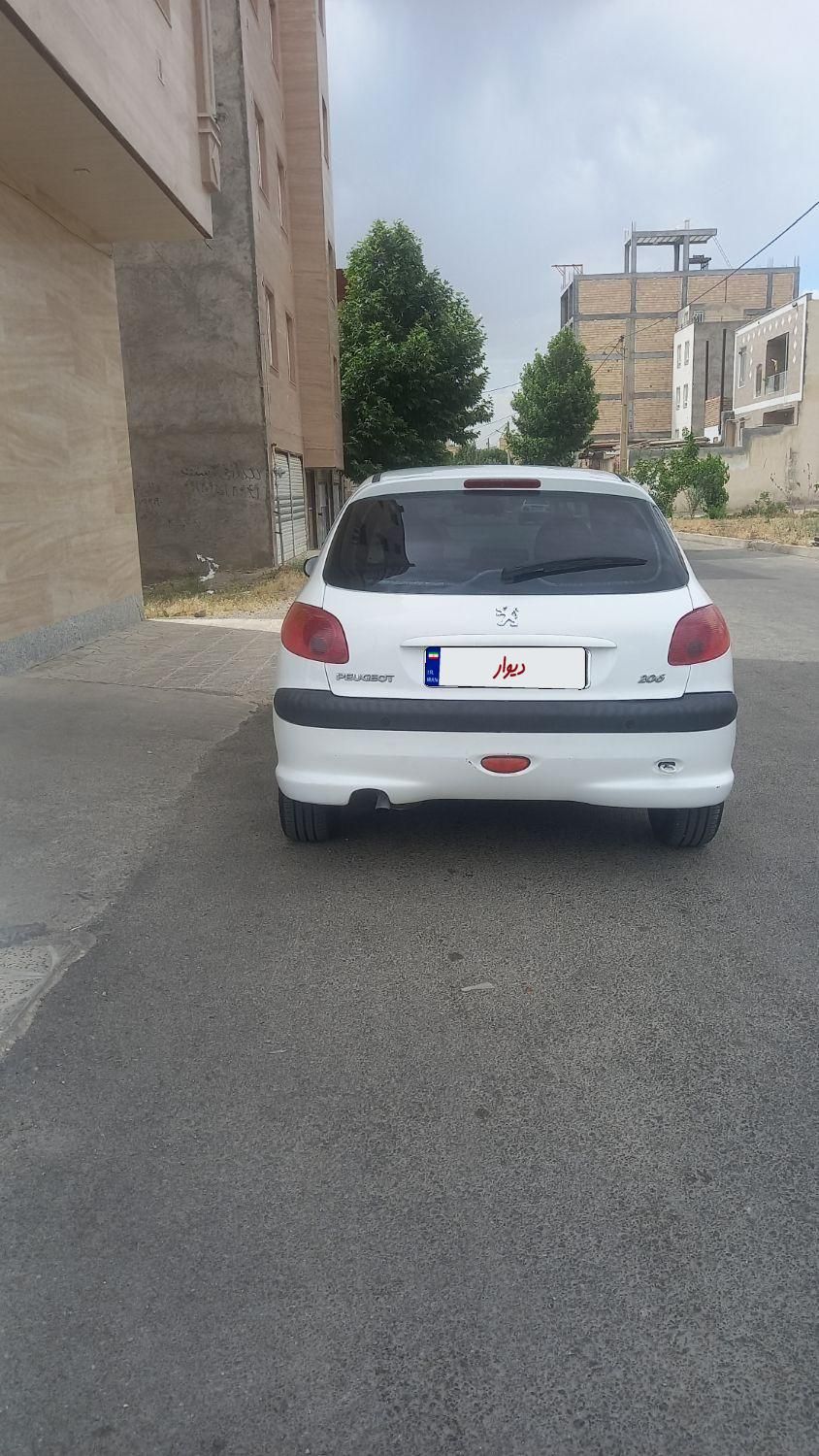 پژو 206 تیپ 2 - 1396