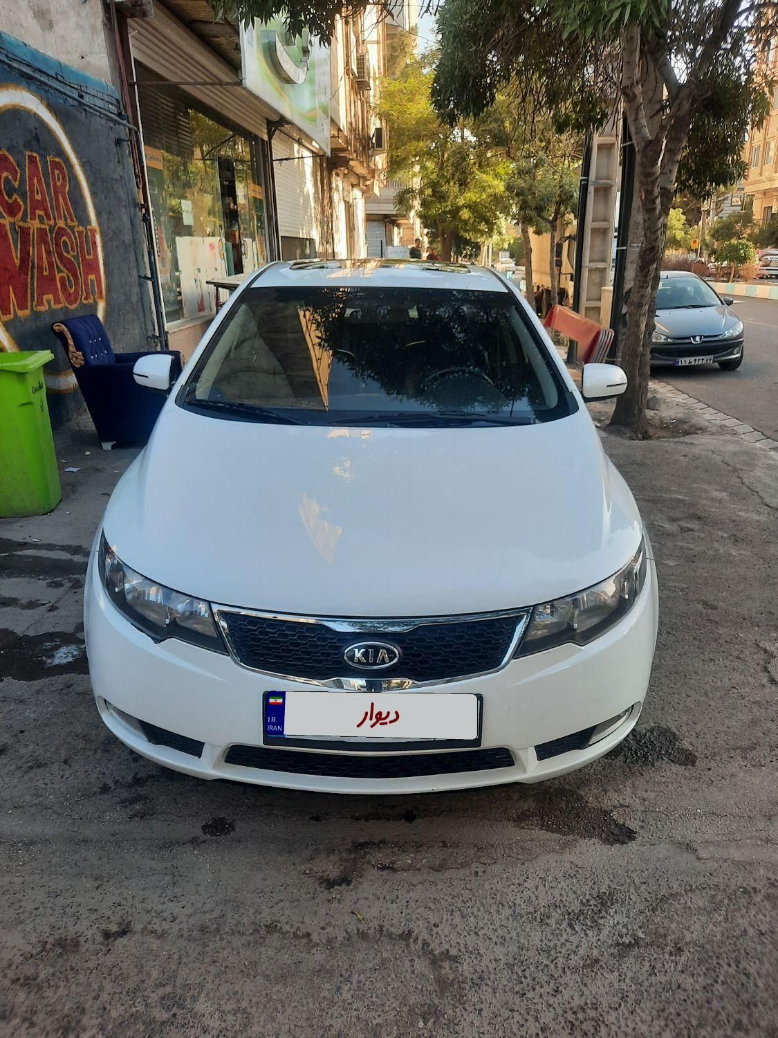 خودرو کیا، سراتو مونتاژ آگهی ann_18472567