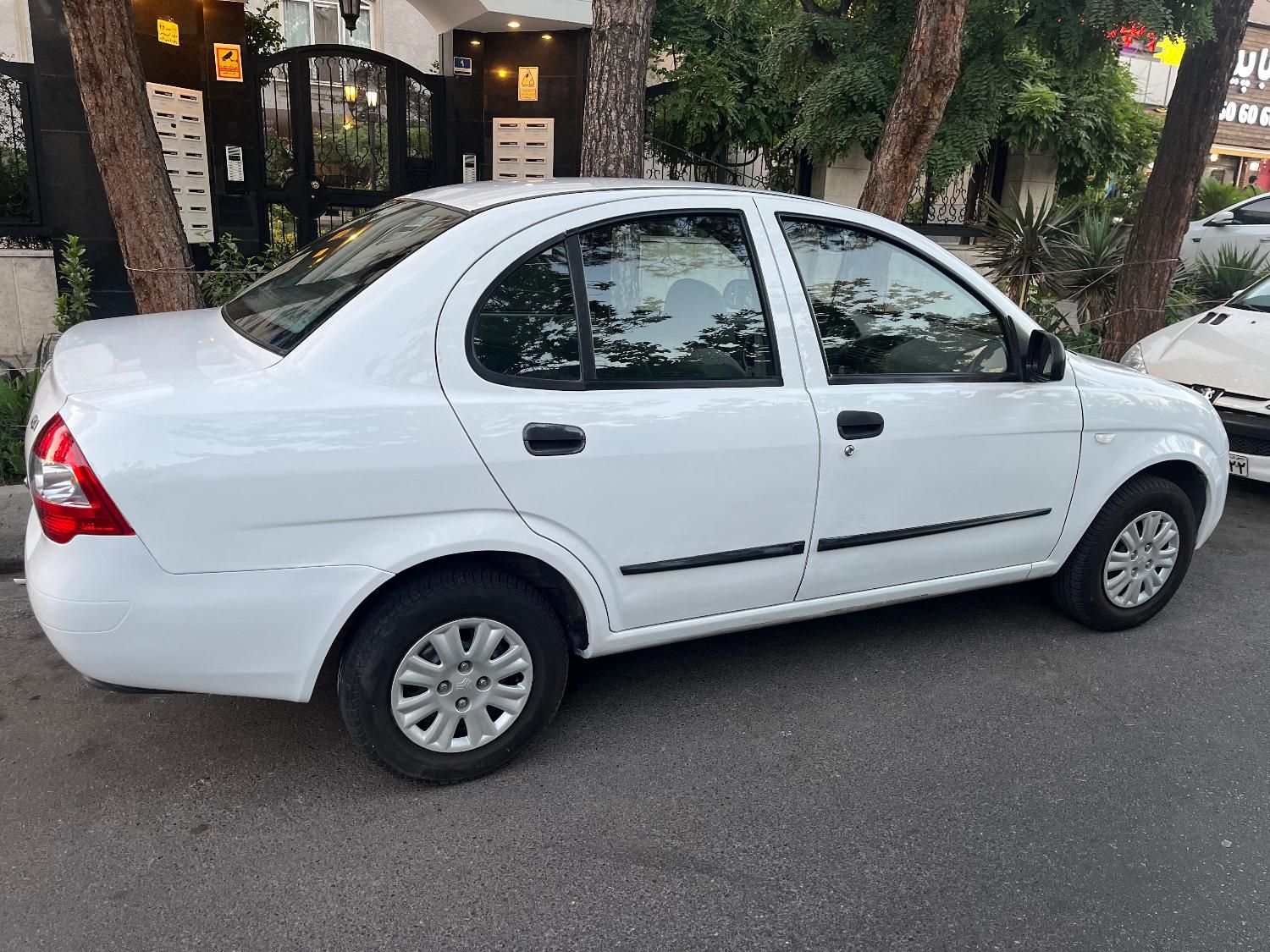 تیبا صندوق دار SX - 1398