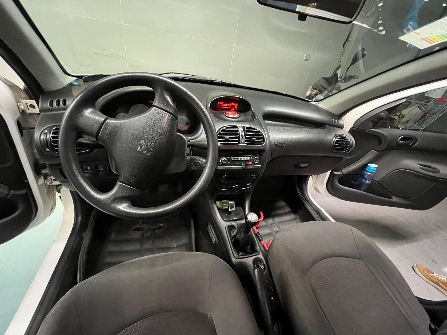 پژو ۲۰۶ صندوق دار v8 - 1399