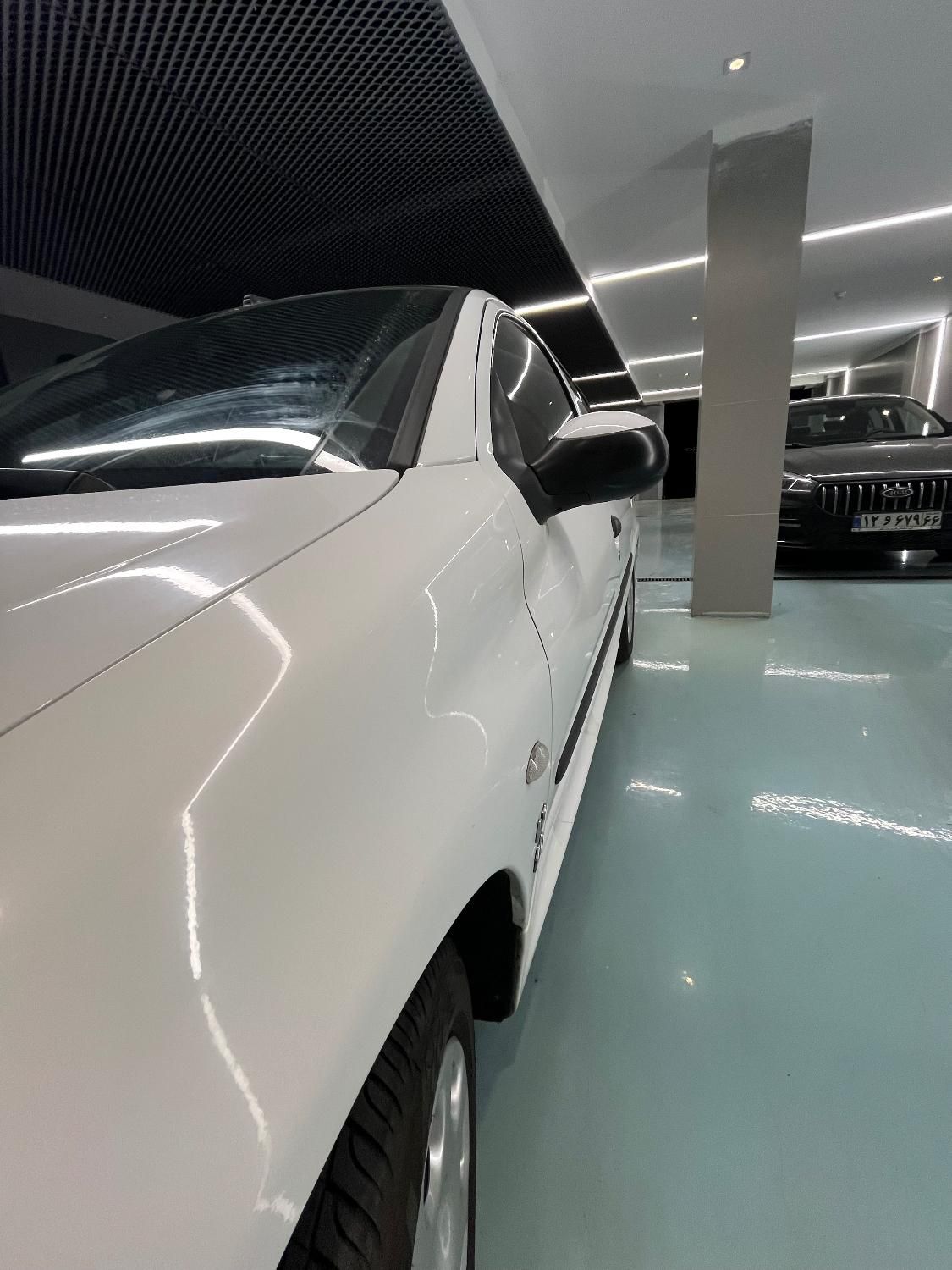 پژو ۲۰۶ صندوق دار v8 - 1399
