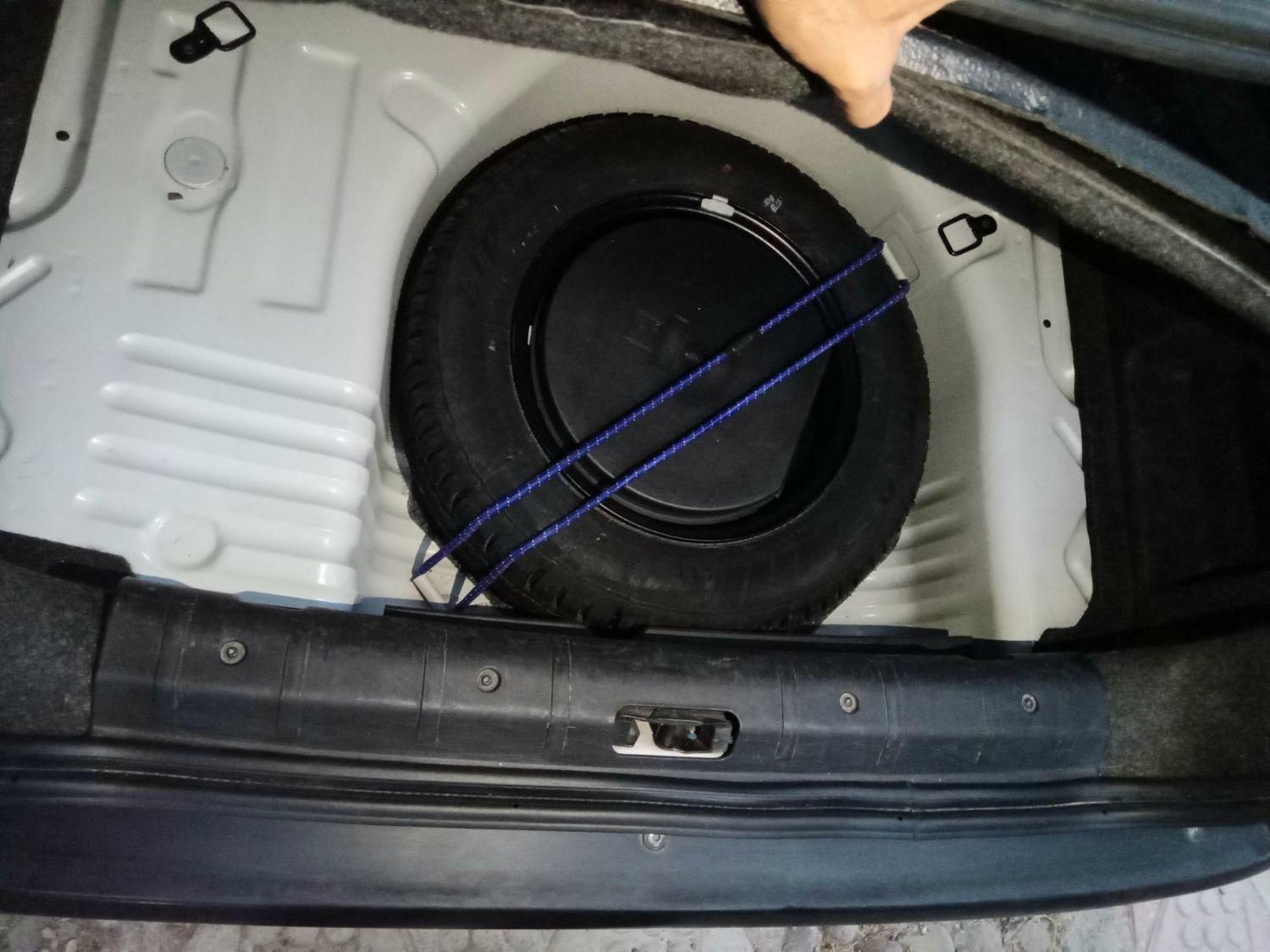 پژو ۲۰۶ صندوق دار v8 - 1397