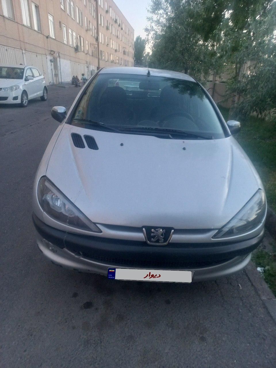 پژو ۲۰۶ صندوق دار v8 - 1387