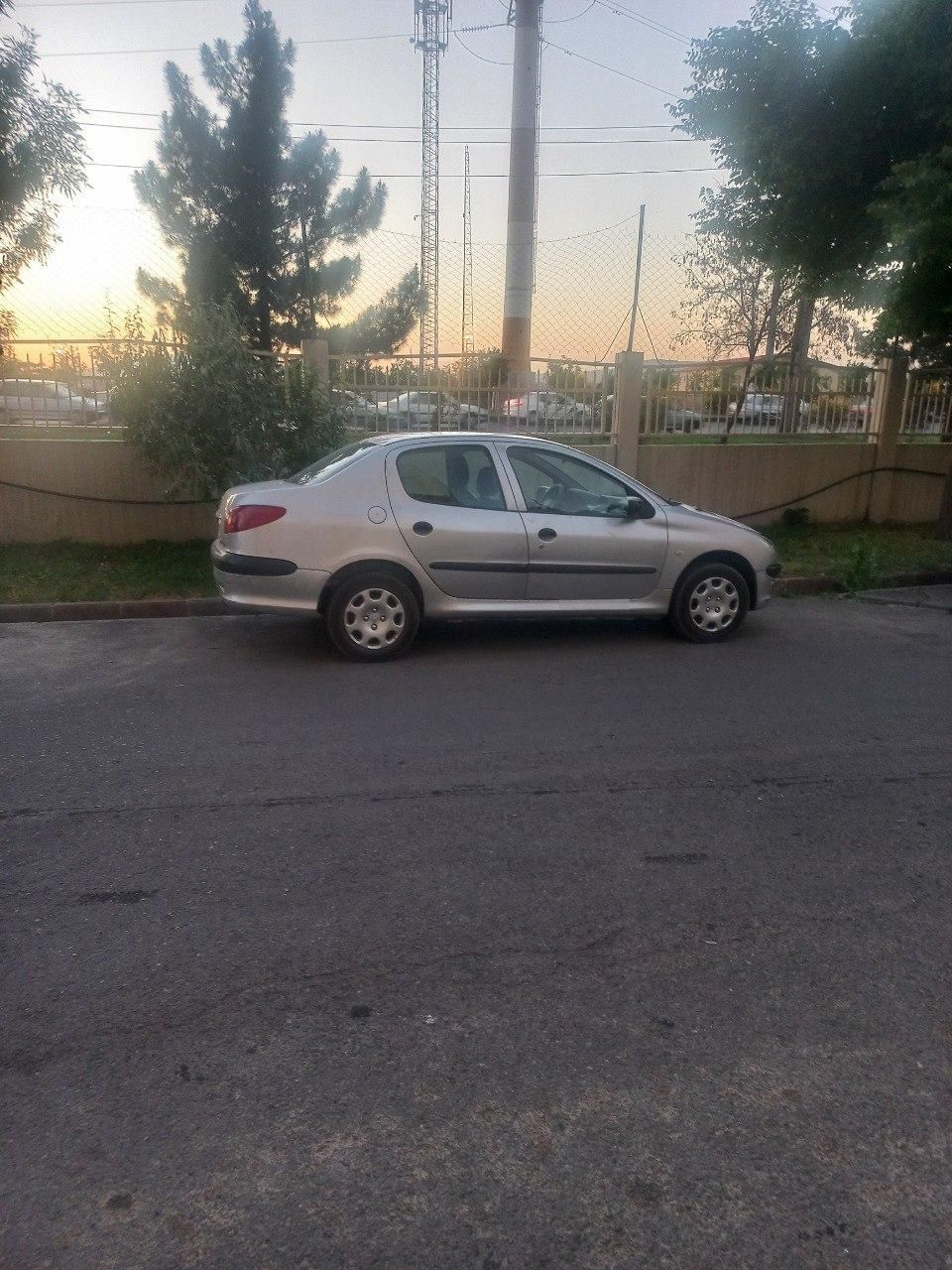 پژو ۲۰۶ صندوق دار v8 - 1387