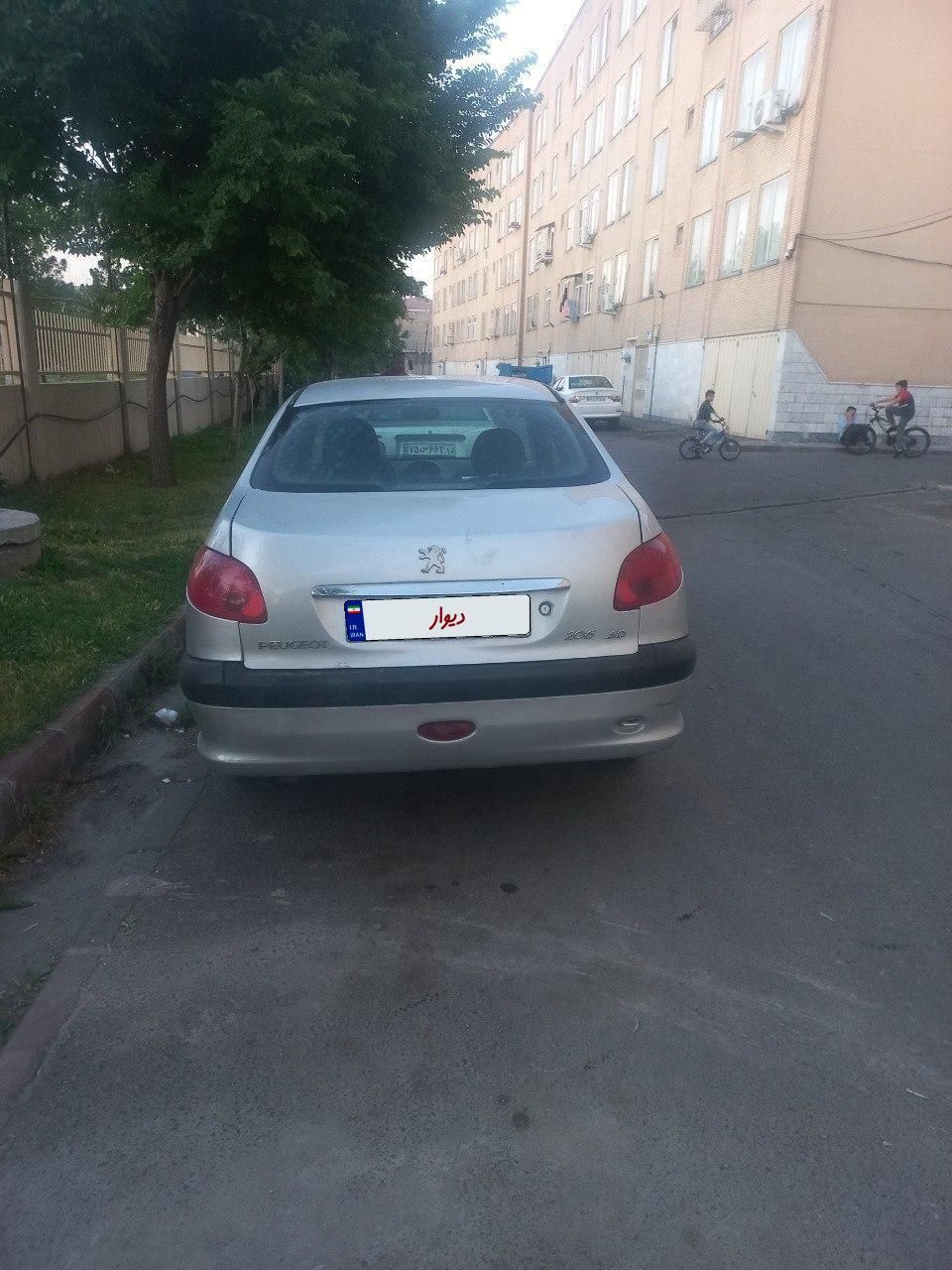 پژو ۲۰۶ صندوق دار v8 - 1387