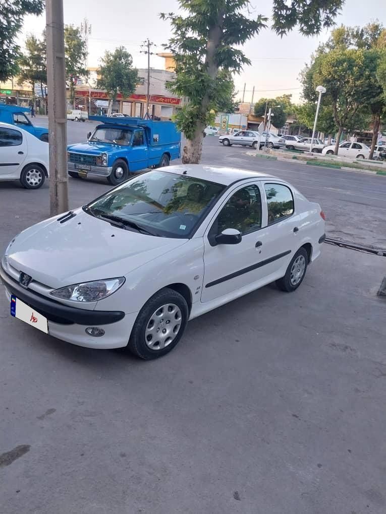 پژو ۲۰۶ صندوق دار v8 - 1395