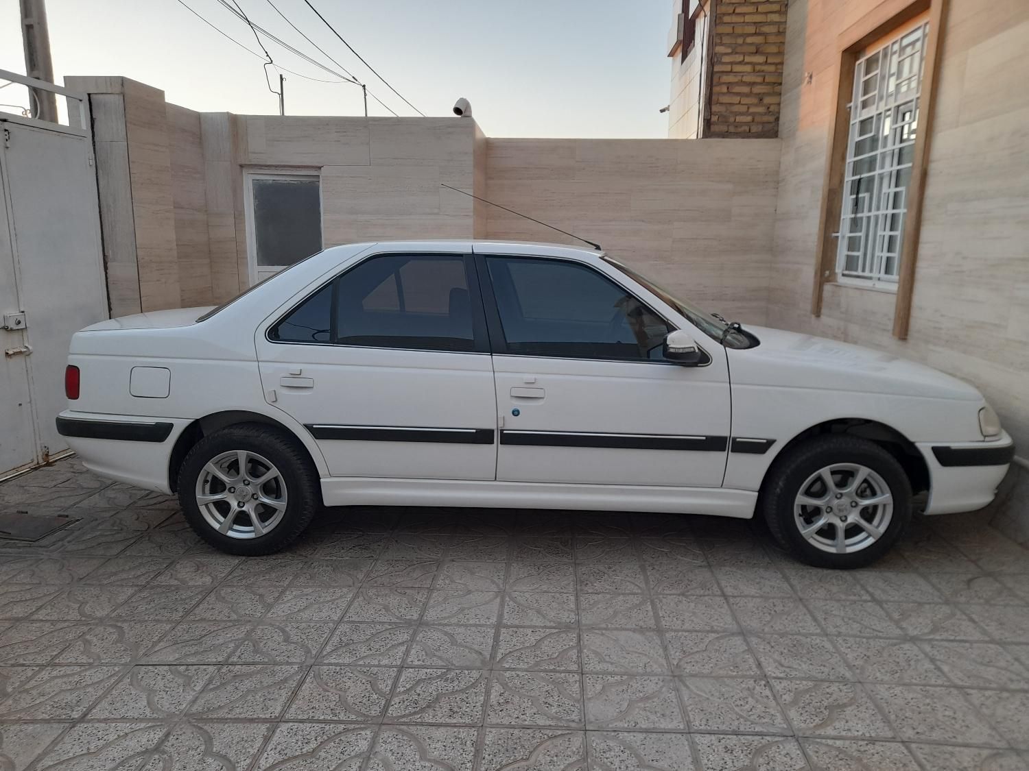 پژو پارس ELX-XU7P سفارشی - 1402