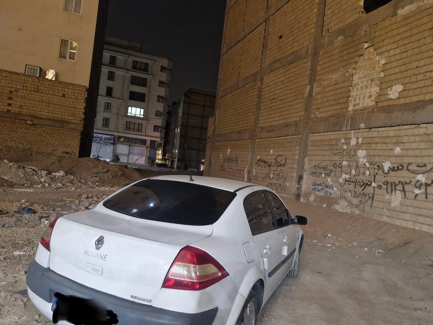 رنو مگان پارس خودرو 2000 - 2012