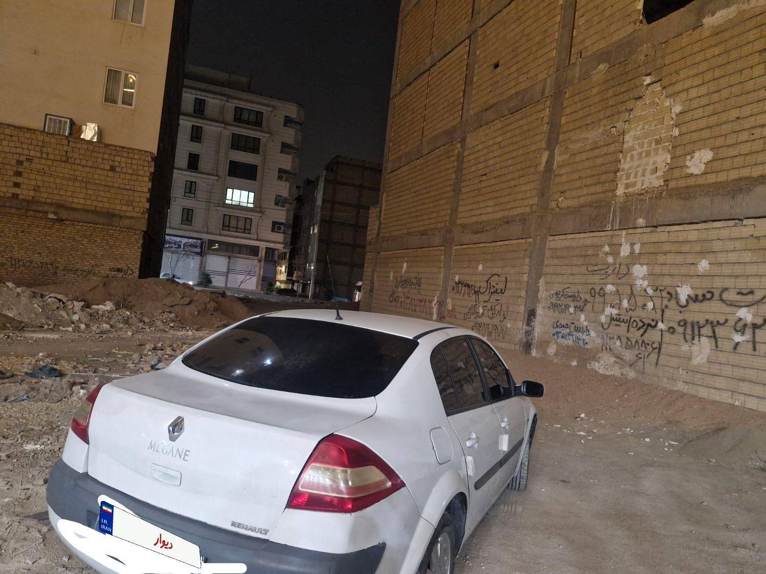 رنو مگان پارس خودرو 2000 - 2012