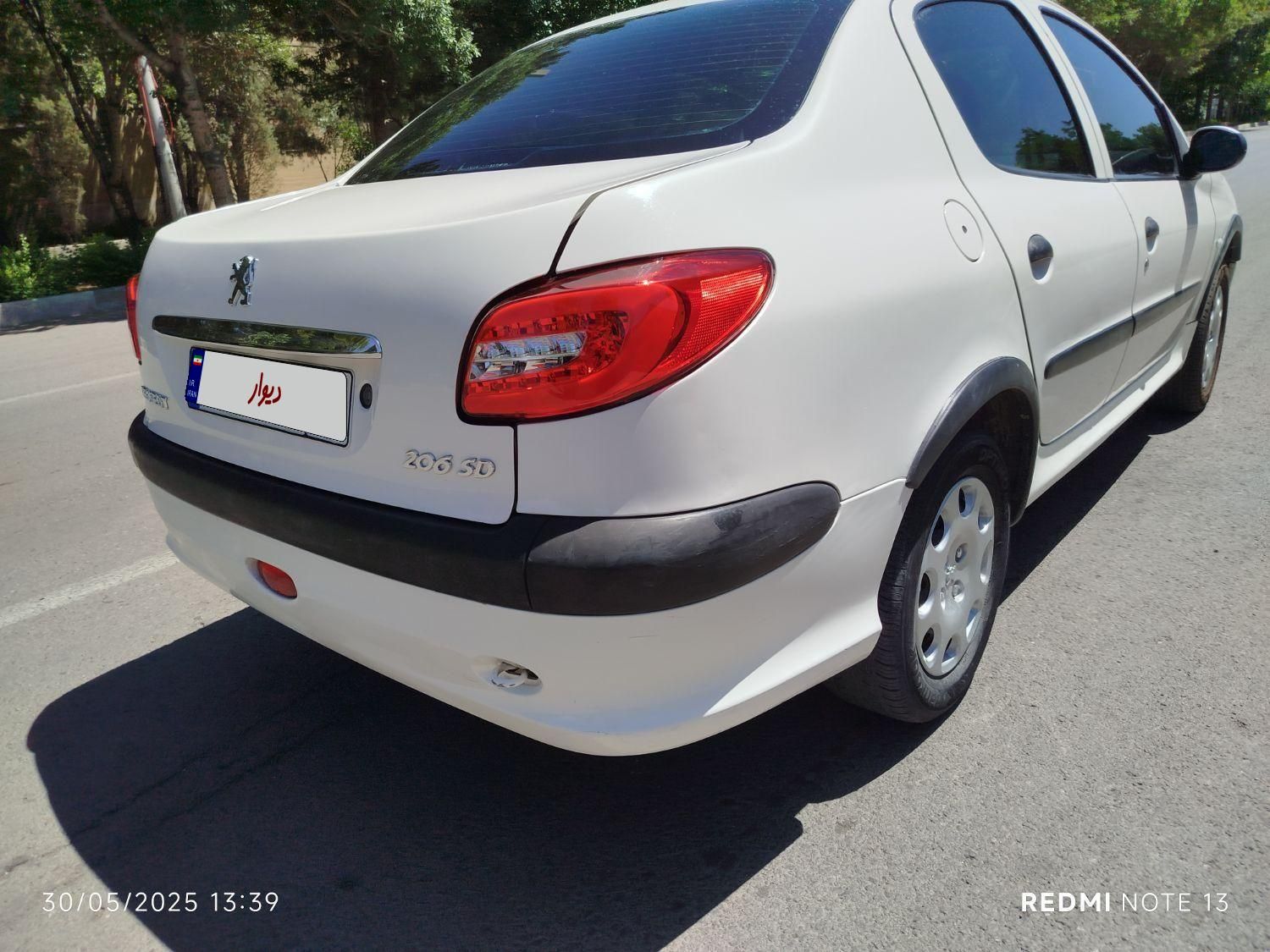 پژو ۲۰۶ صندوق دار v20 - 1388