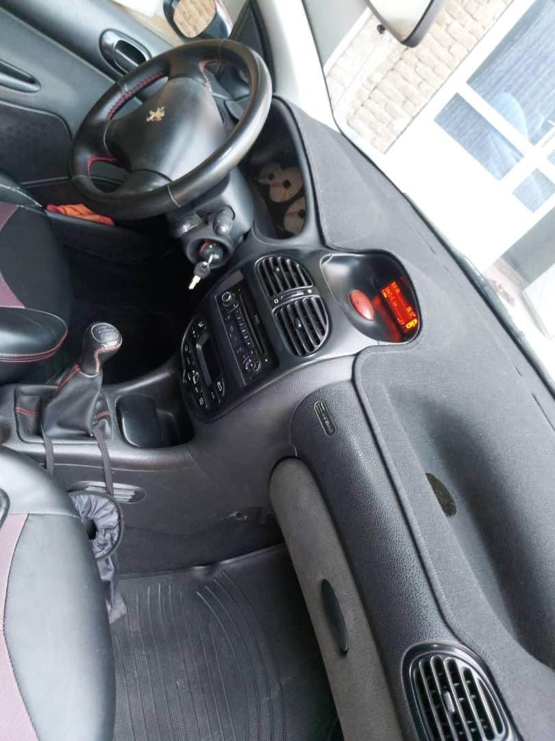 پژو ۲۰۶ صندوق دار v8 - 1395