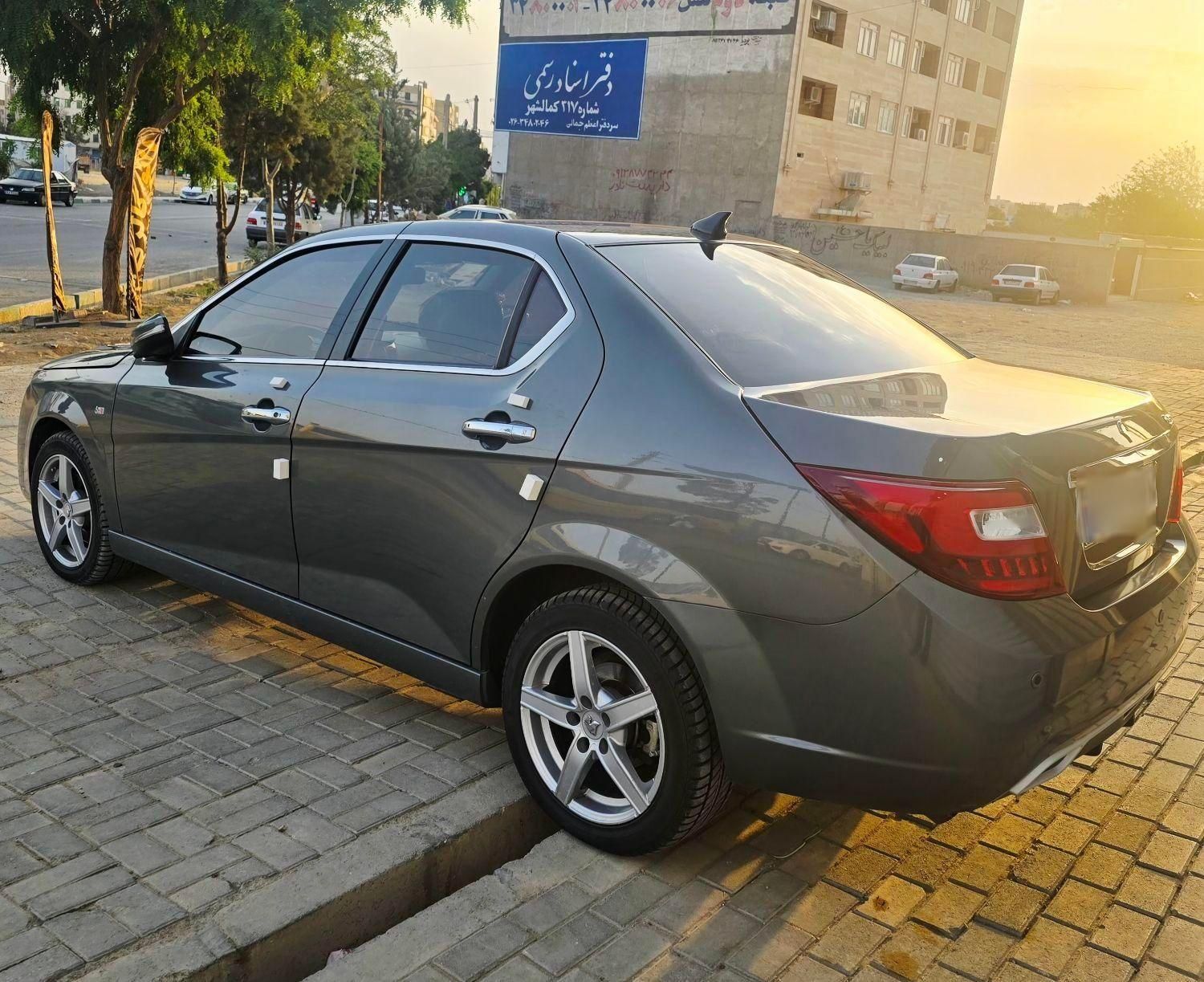 دنا پلاس توربو اتوماتیک - 1402