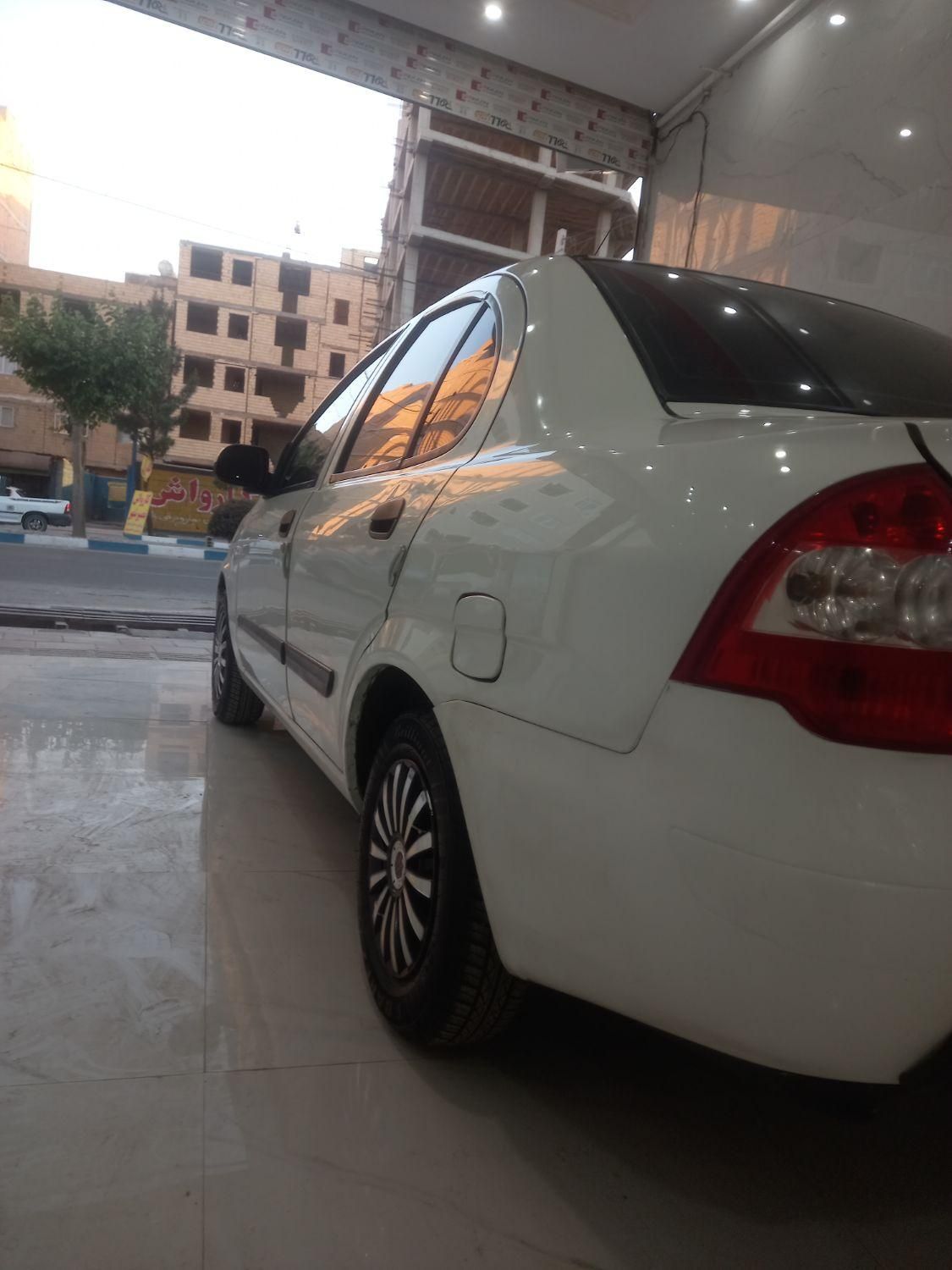 تیبا صندوق دار SX - 1394