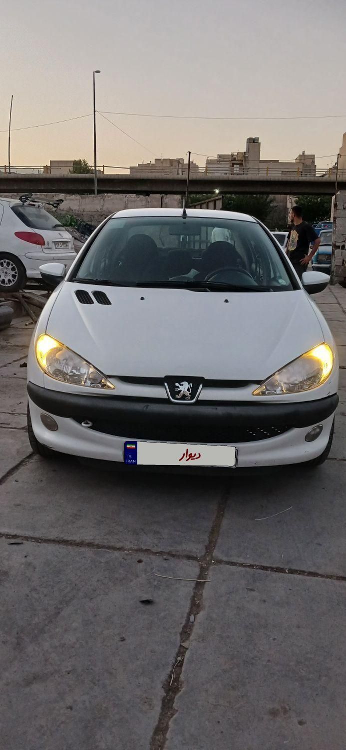 خودرو پژو، ۲۰۶ صندوق دار آگهی ann_18478120
