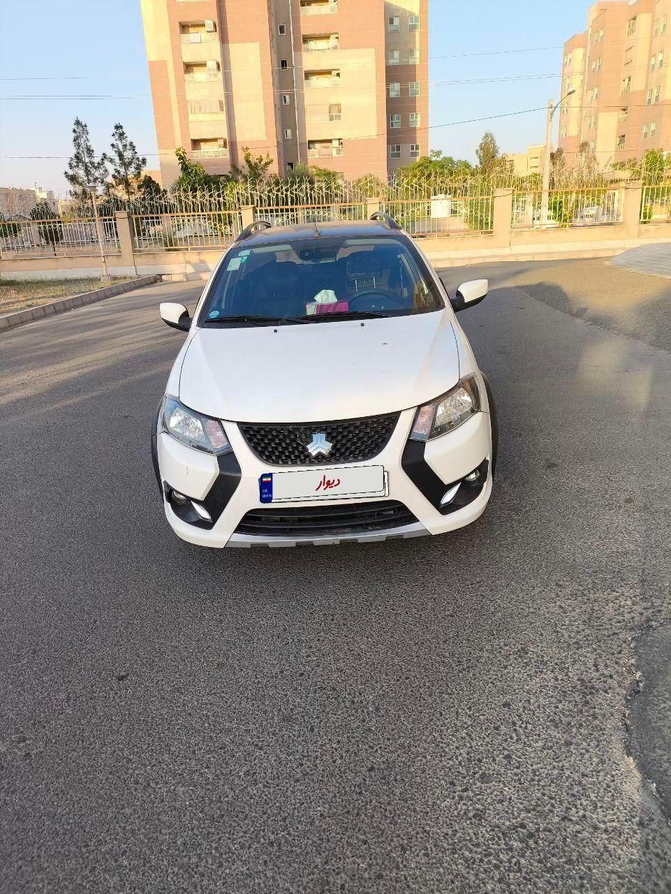 کوییک R دنده‌ای - 1402