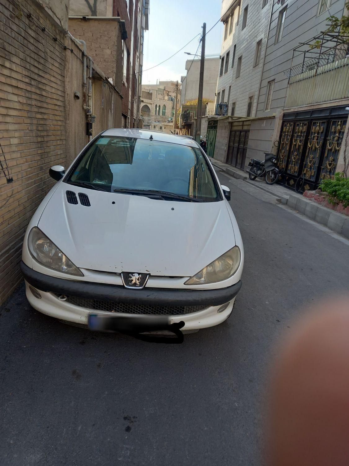 پژو ۲۰۶ صندوق دار v8 - 1395
