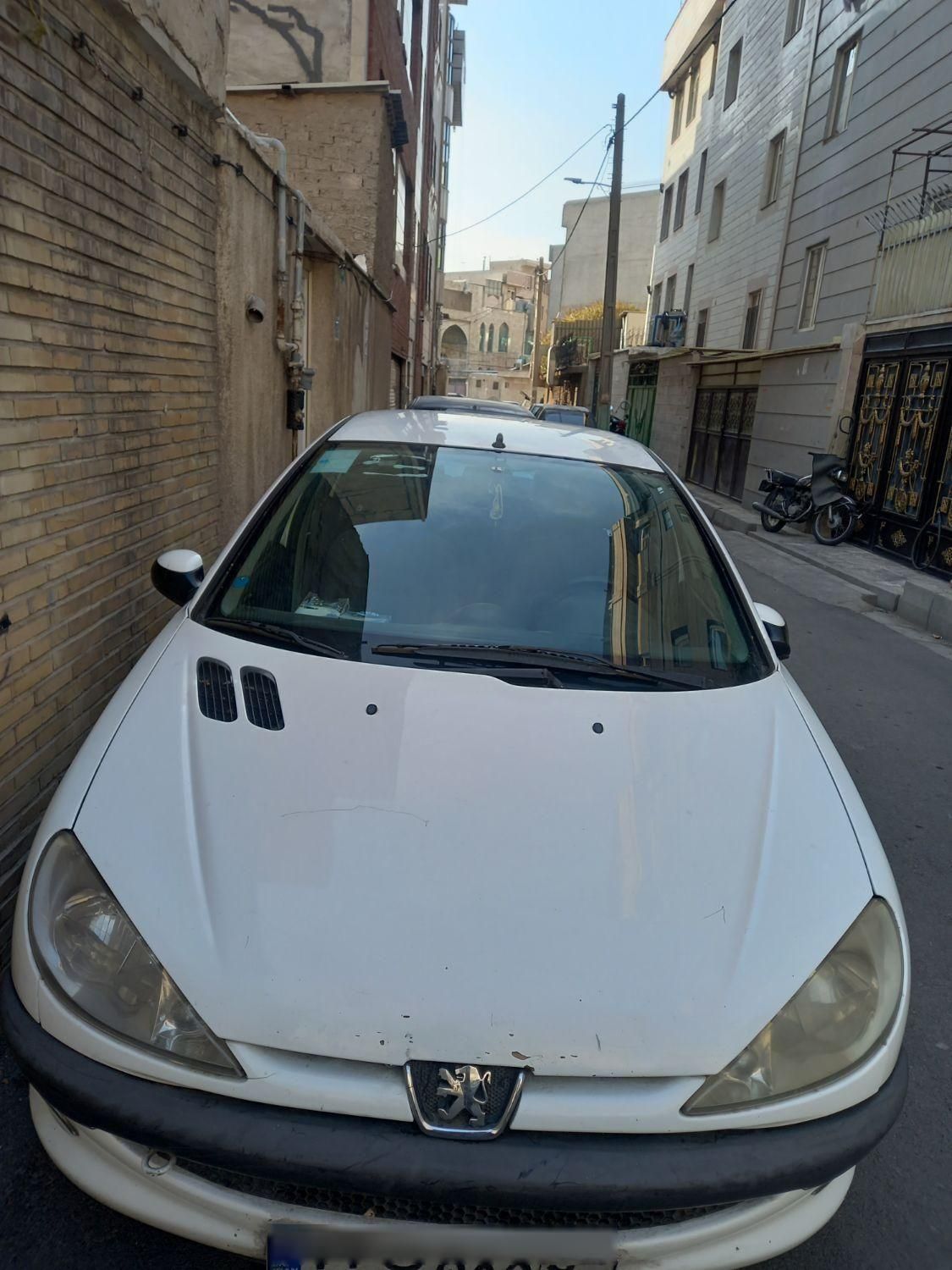 پژو ۲۰۶ صندوق دار v8 - 1395