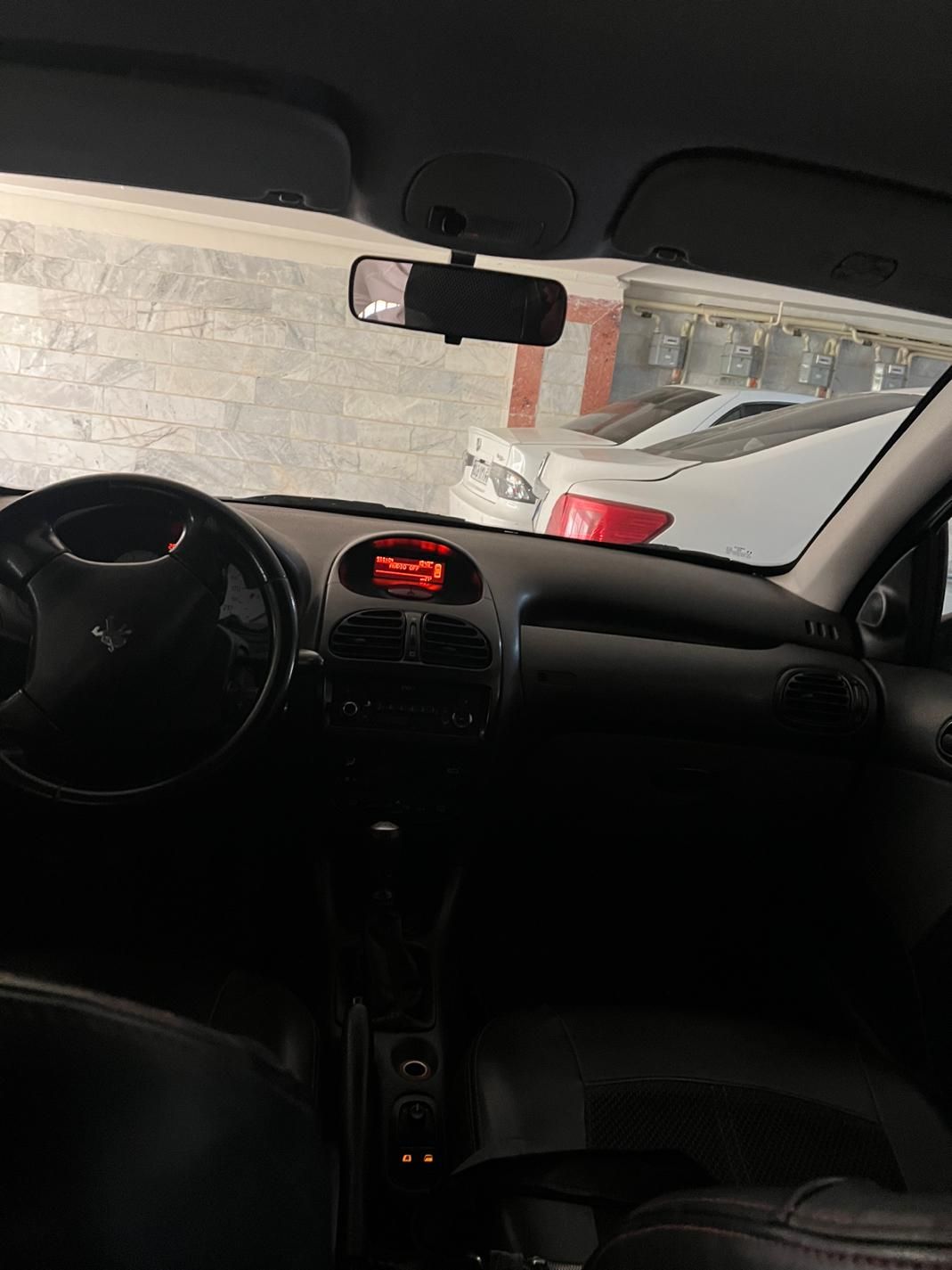 پژو ۲۰۶ صندوق دار v8 - 1394
