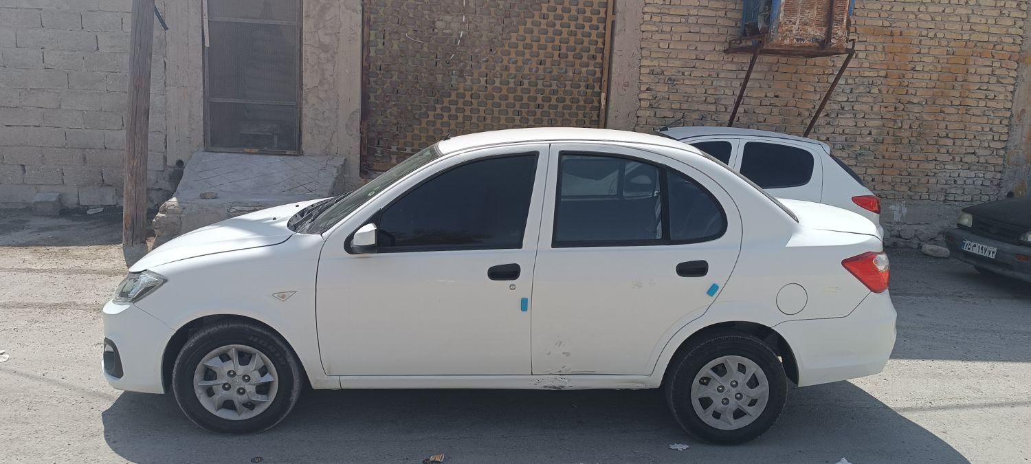 ساینا S دنده‌ای معمولی - 1400