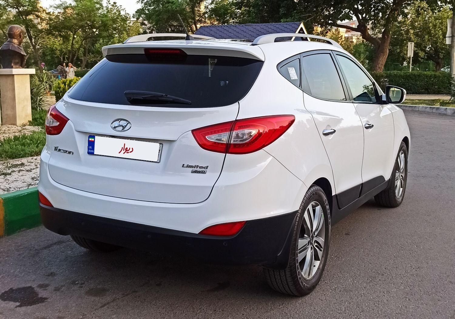 هیوندای توسان 2.4 لیتر - 2015