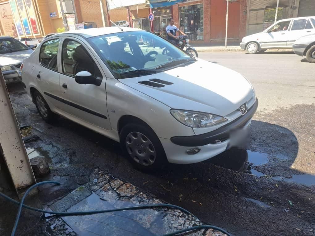 پژو ۲۰۶ صندوق دار v8 - 1395
