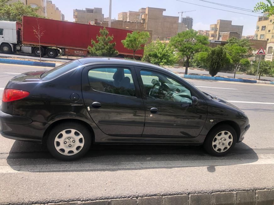 پژو ۲۰۶ صندوق دار v8 - 1393