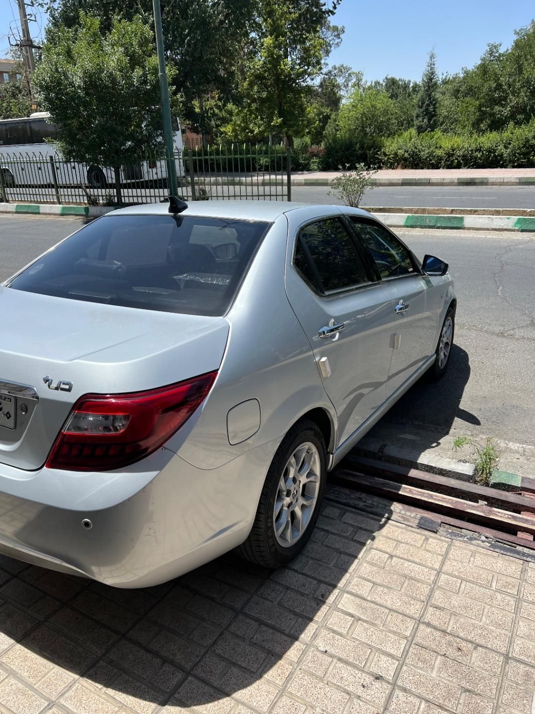 دنا پلاس توربو اتوماتیک - 1401