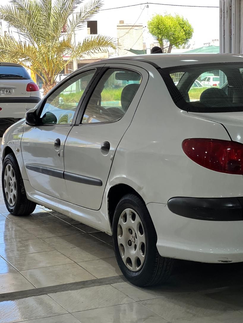 پژو ۲۰۶ صندوق دار v8 - 1391