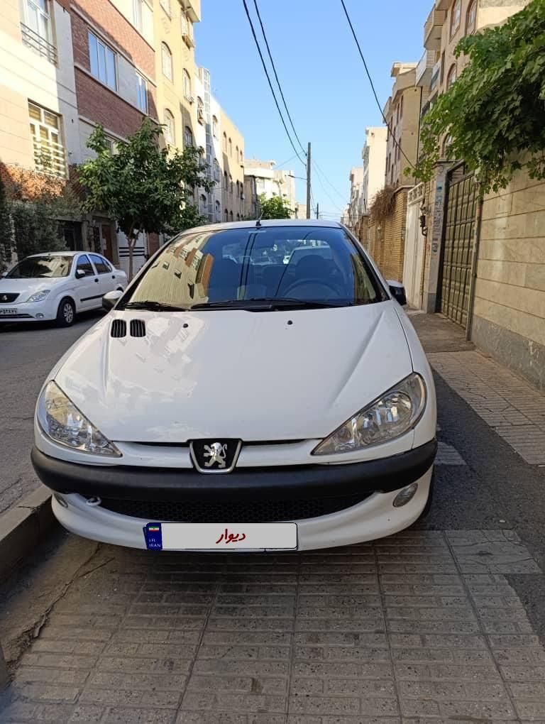 پژو ۲۰۶ صندوق دار v8 - 1391