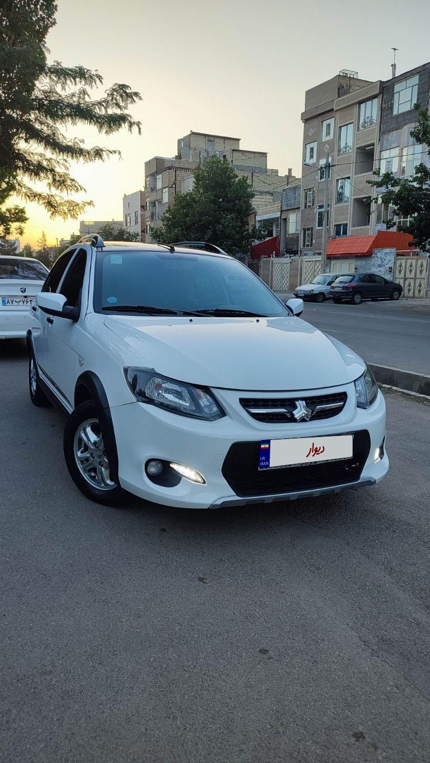 کوییک R دنده‌ای - 1402